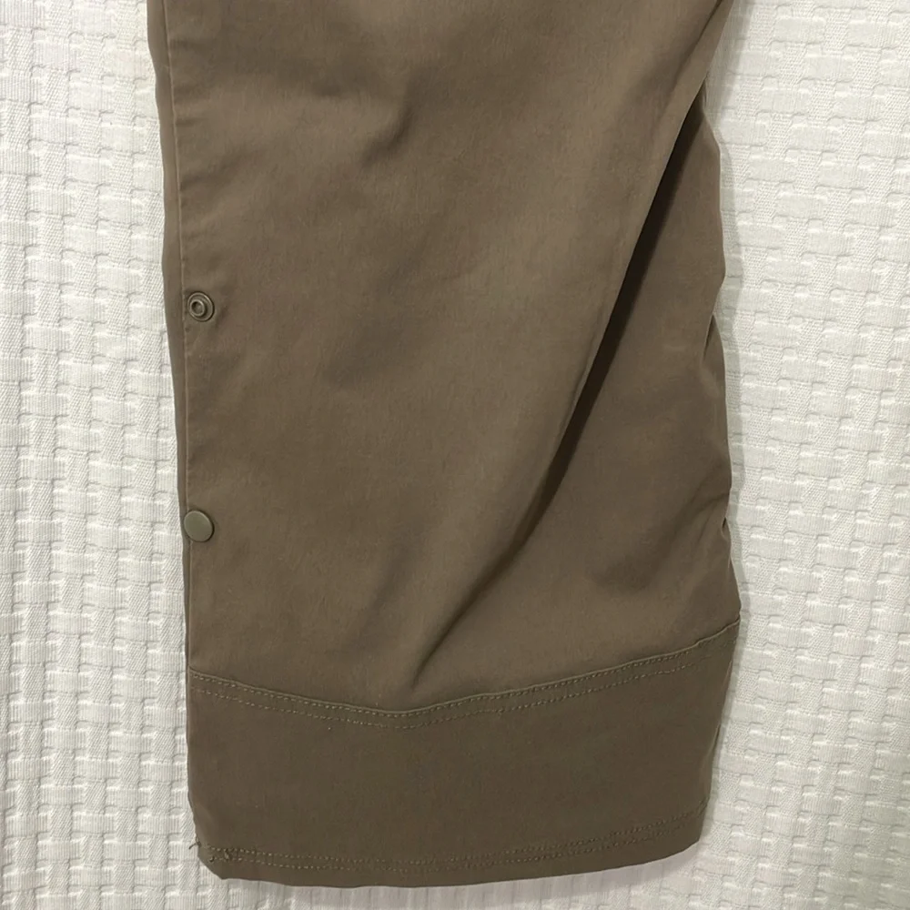 Prana men’s‎ Large nylon flat front khaki cargo pants.